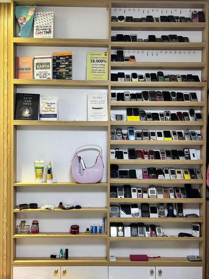 Giới trẻ 'đu trend' mua iphone 5 cũ giá rẻ để chụp những bức hoài cổ - 3