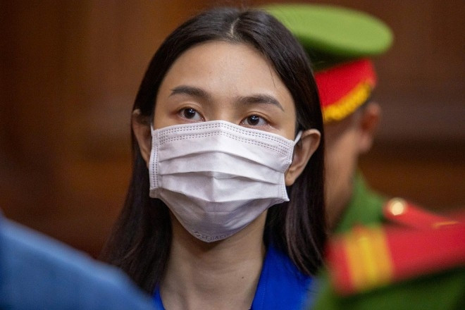 Hoa hậu Thùy Tiên chấp nhận thi hành bản án 2 năm tù