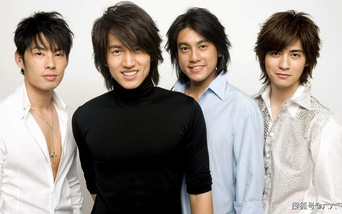 Nhóm F4 Vườn Sao Băng gây tranh cãi khi tẩy chay cạch mặt 1 thành viên