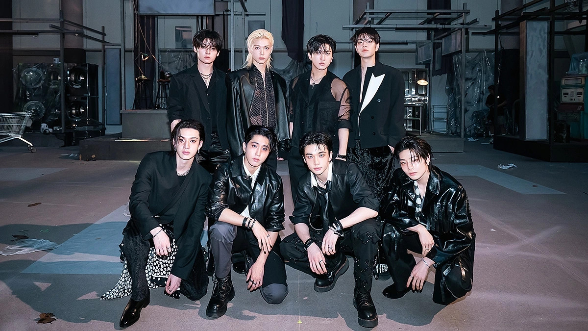 stray kids, nhom k-pop dau tien 8 lan ra mat lien tiep giu vi tri so 1 billboard hinh anh 1