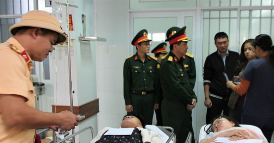 Tai nạn nghiêm trọng trên cao tốc: Các nạn nhân đều là người nhà đi đám cưới về