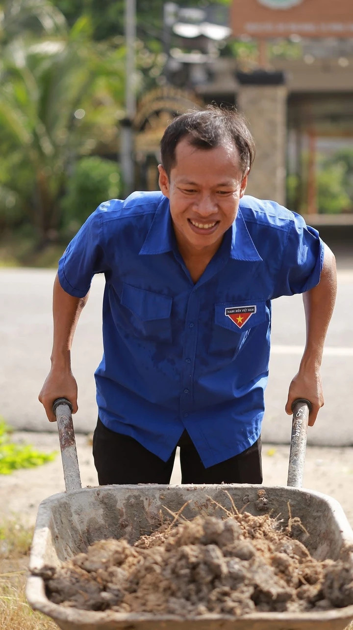 Tốt nghiệp đại học ở tuổi 36 - 5