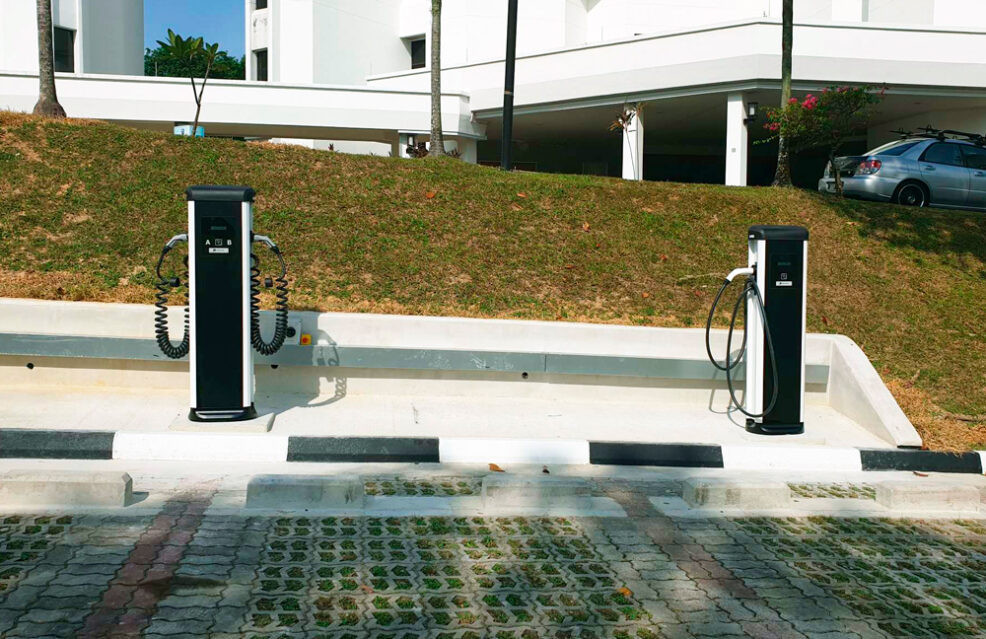 Hình 3. Một trạm sạc điện đáp ứng tiêu chuẩn TR25 ở Singapore nguồn Circontrol.com.jpg