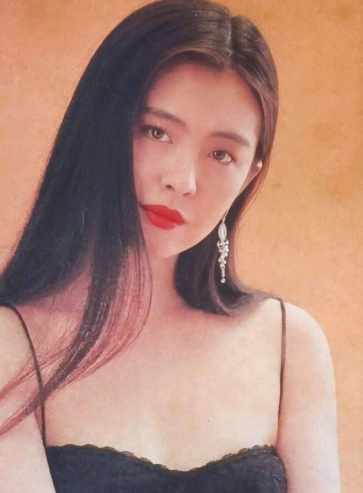 'Đệ nhất mỹ nhân Hong Kong' Vương Tổ Hiền 'gây sốc' khi khoe mặt mộc trong dịp sinh nhật tuổi 58 - Ảnh 4