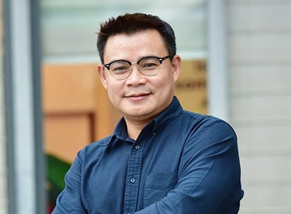 Nữ MC từng là Hoa khôi bản tin VTV cưới