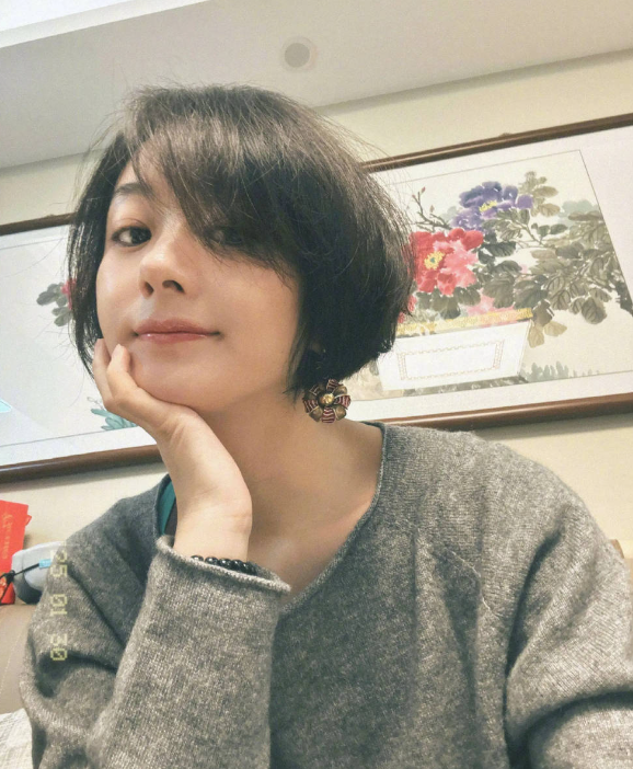 Nghi vấn Triệu Lệ Dĩnh âm thầm đưa chồng cũ Phùng Thiệu Phong cùng về quê đón Tết? - Ảnh 1