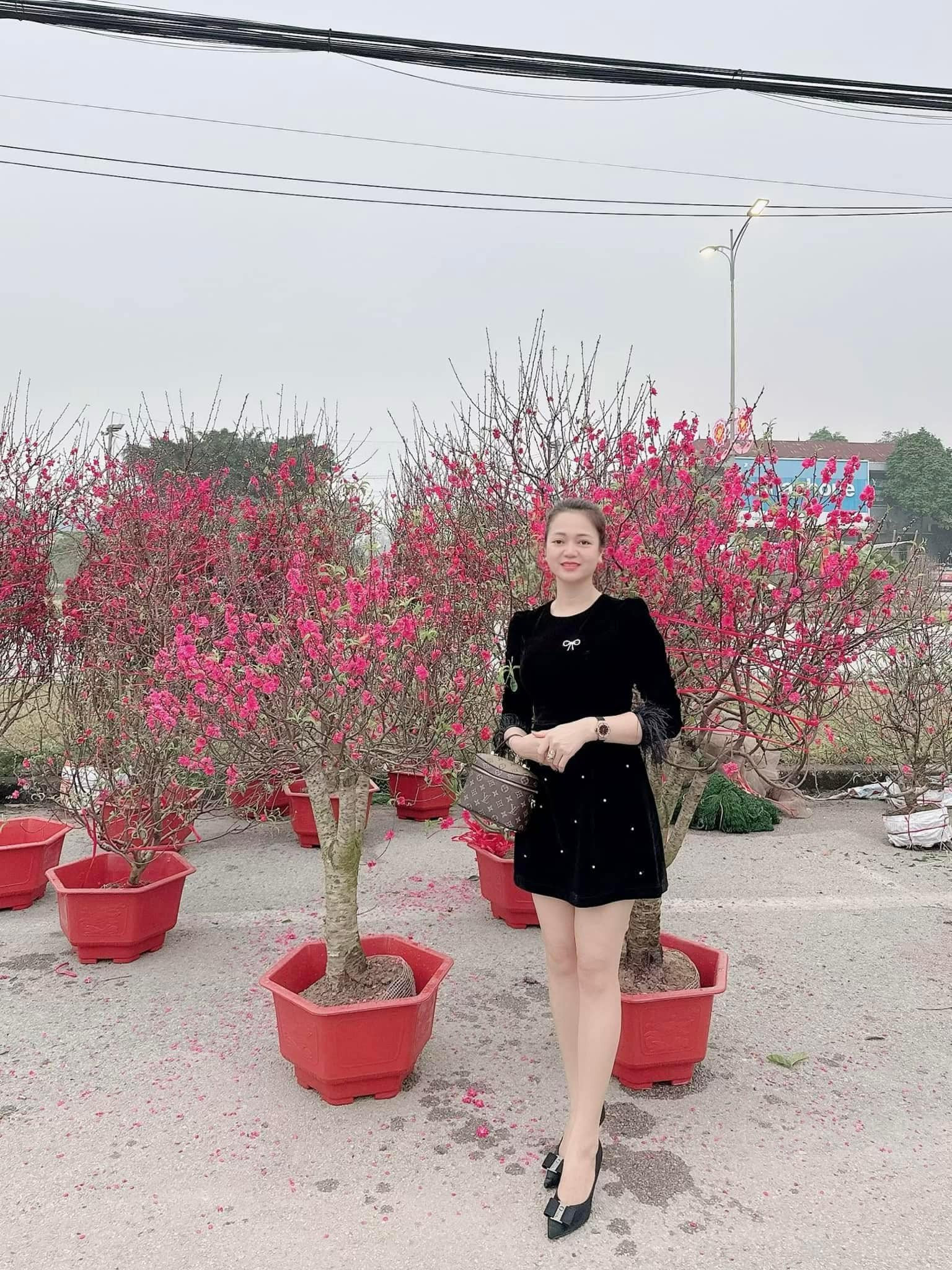 Bạn gái Hiệp Gà như gái đôi mươi - Ảnh 1.