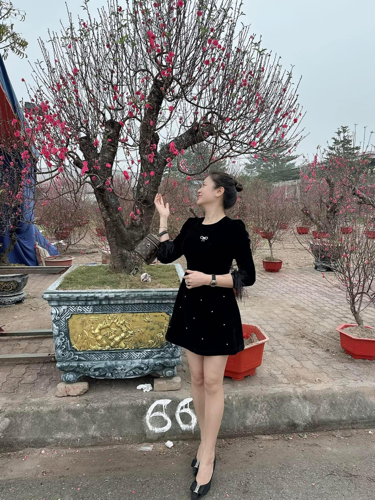 Bạn gái Hiệp Gà như gái đôi mươi - Ảnh 2.