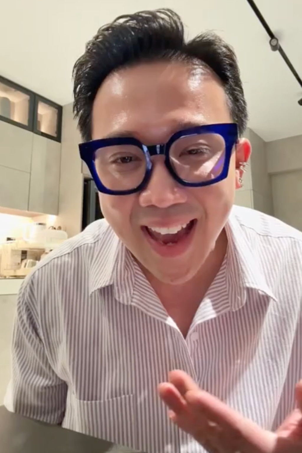 tran thanh cover hit erik.jpg