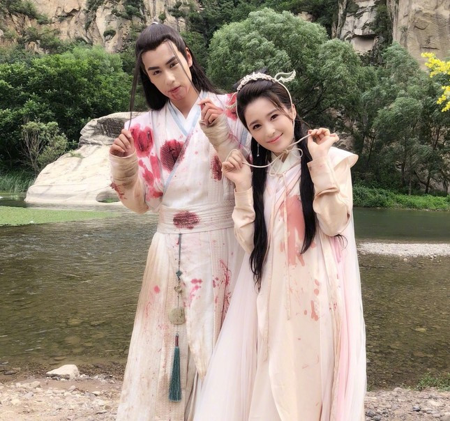 Nữ diễn viên khiến cả MXH đòi cấm sóng ảnh 4