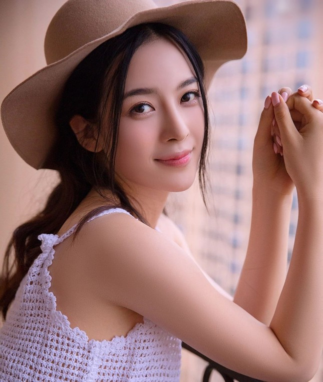 Nữ diễn viên khiến cả MXH đòi cấm sóng ảnh 1