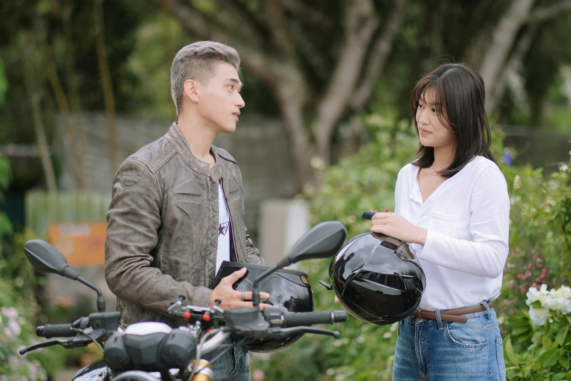 Vạch trần chiêu trò seeding bẩn từ cú ngã của Trấn Thành ảnh 3