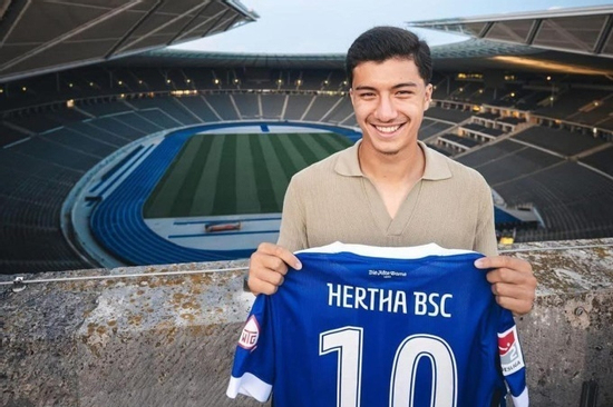 Cầu thủ gốc Việt đắt giá gấp 17 lần Xuân Son, được AC Milan hỏi mua là ai?