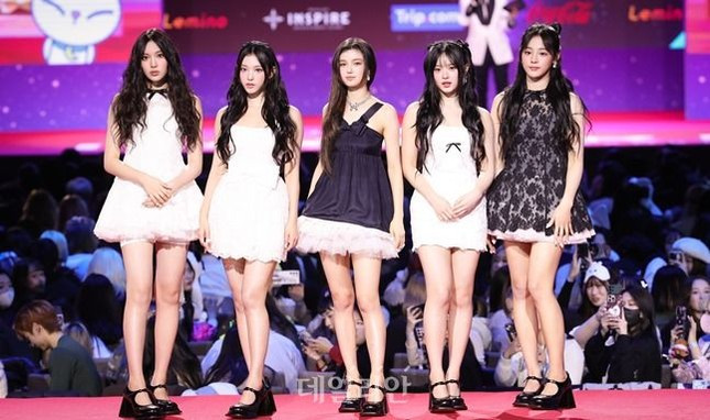 NewJeans vẫn là tâm điểm của dư luận dù đã đơn phương đổi tên mới NJZ ảnh 2