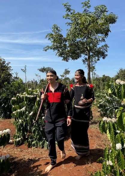 Ngoại hình bạn trai H'Hen Niê ảnh 8