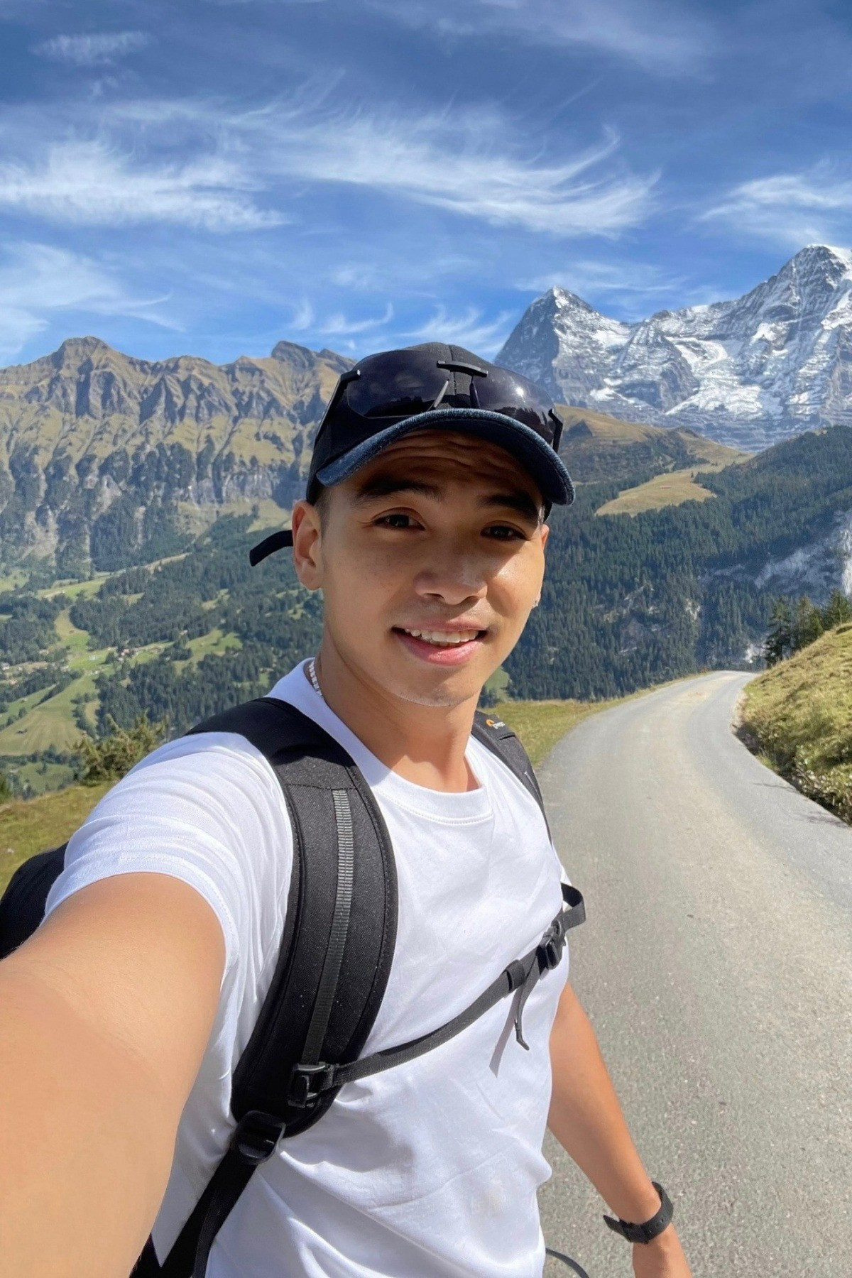 Ngoại hình bạn trai H'Hen Niê ảnh 13