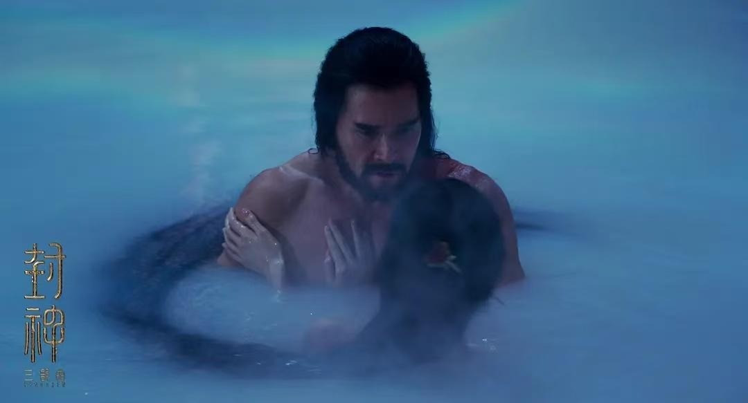 Cảnh tắm gây chướng mắt trên truyền hình ảnh 9