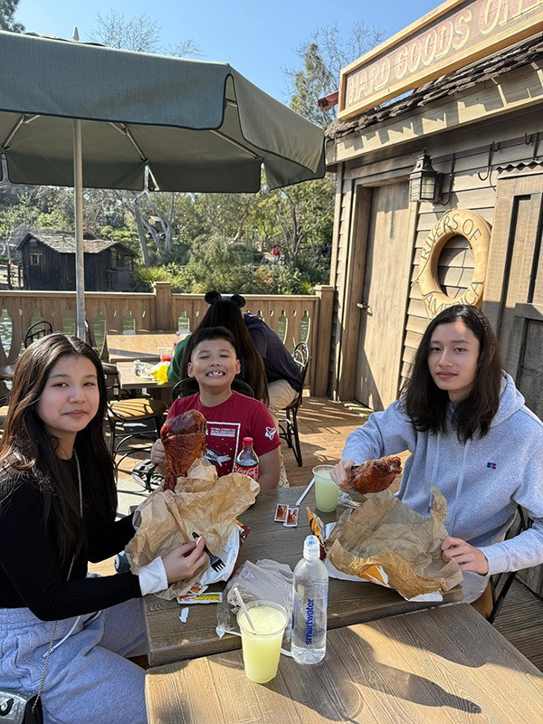 con trai quang dung 2 1739420693.jpg