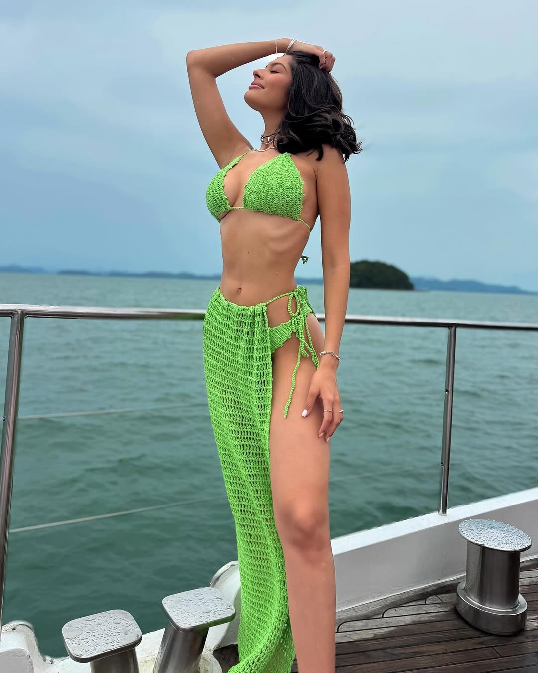 Hoa hậu đẹp nhất thế giới khoe dáng với bikini ảnh 7