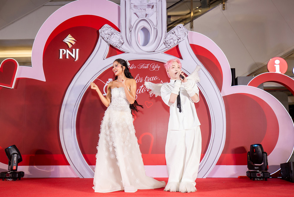 hoa hau hen lay chong 2.jpg