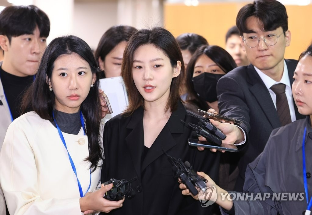 Ai nhấn chìm Kim Sae Ron ở tuổi 25 ảnh 1