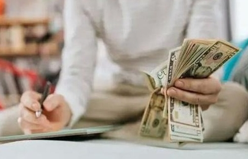 Top chòm sao làm gì cũng cân đo đong đếm lợi ích