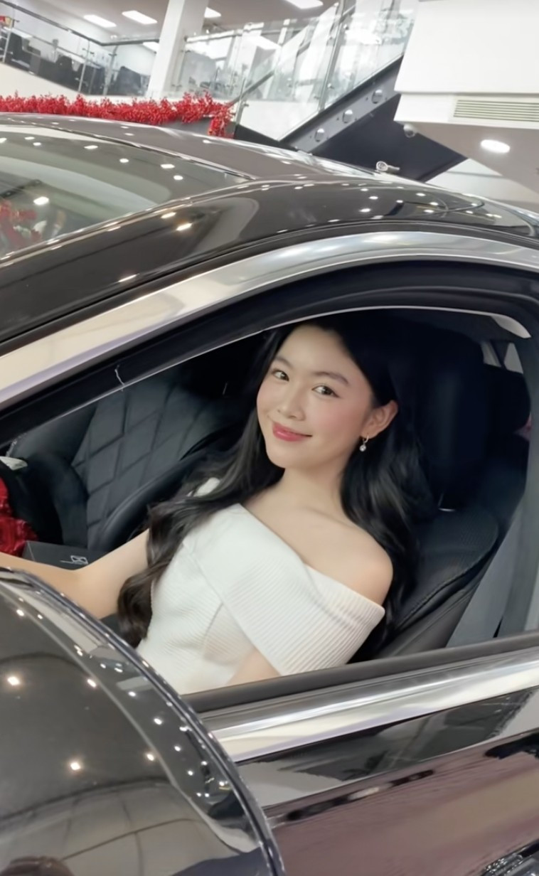 tau xe 7 ty con gai mc quyen linh lo lem giau co nao hinh 2 17398003977811313334314