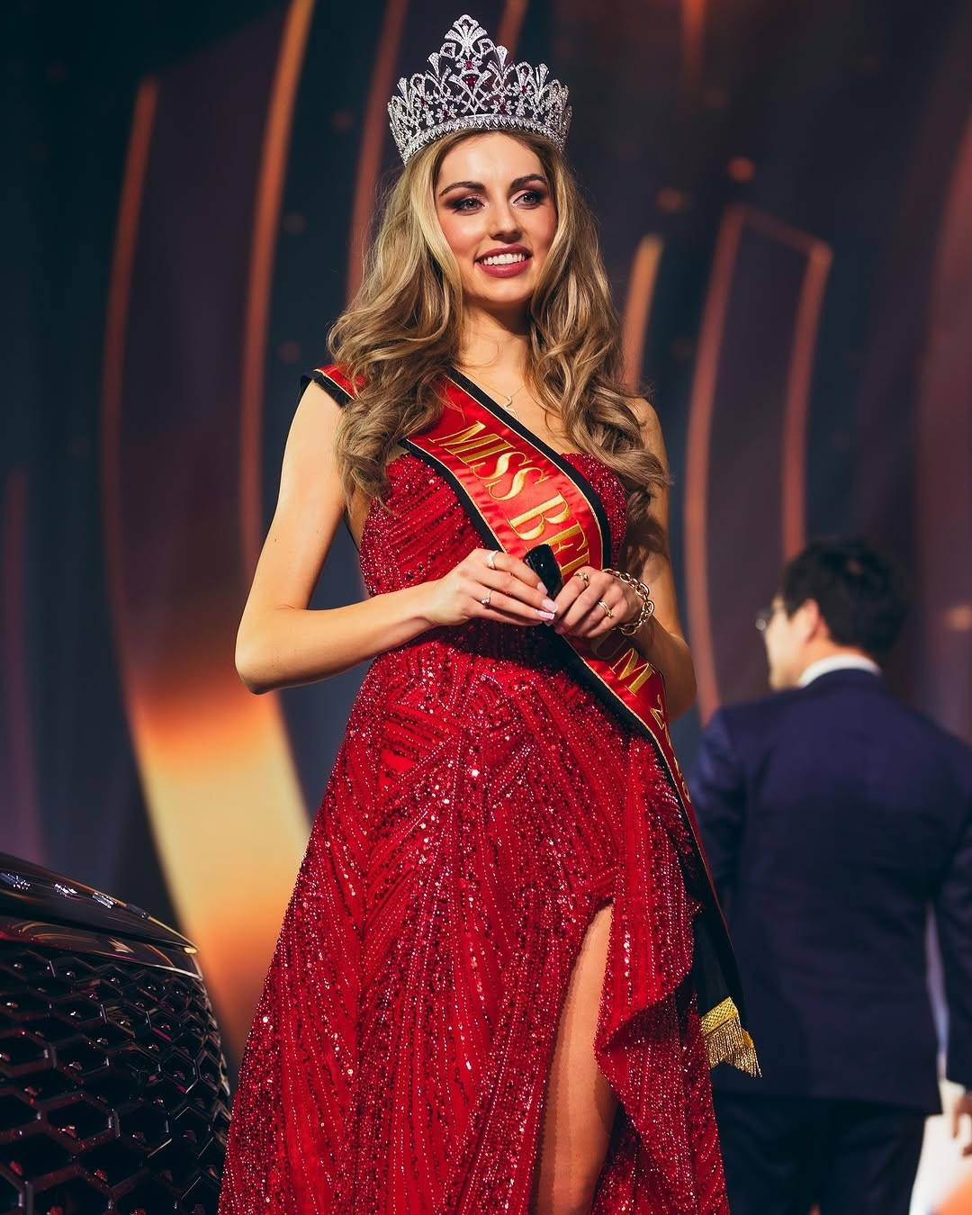 Tân Hoa hậu Bỉ được khen ảnh 1