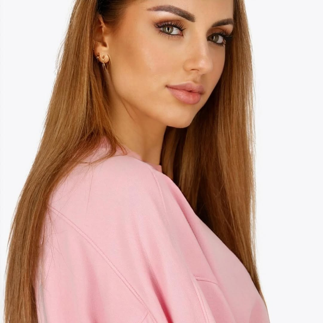 Tân Hoa hậu Bỉ được khen ảnh 6