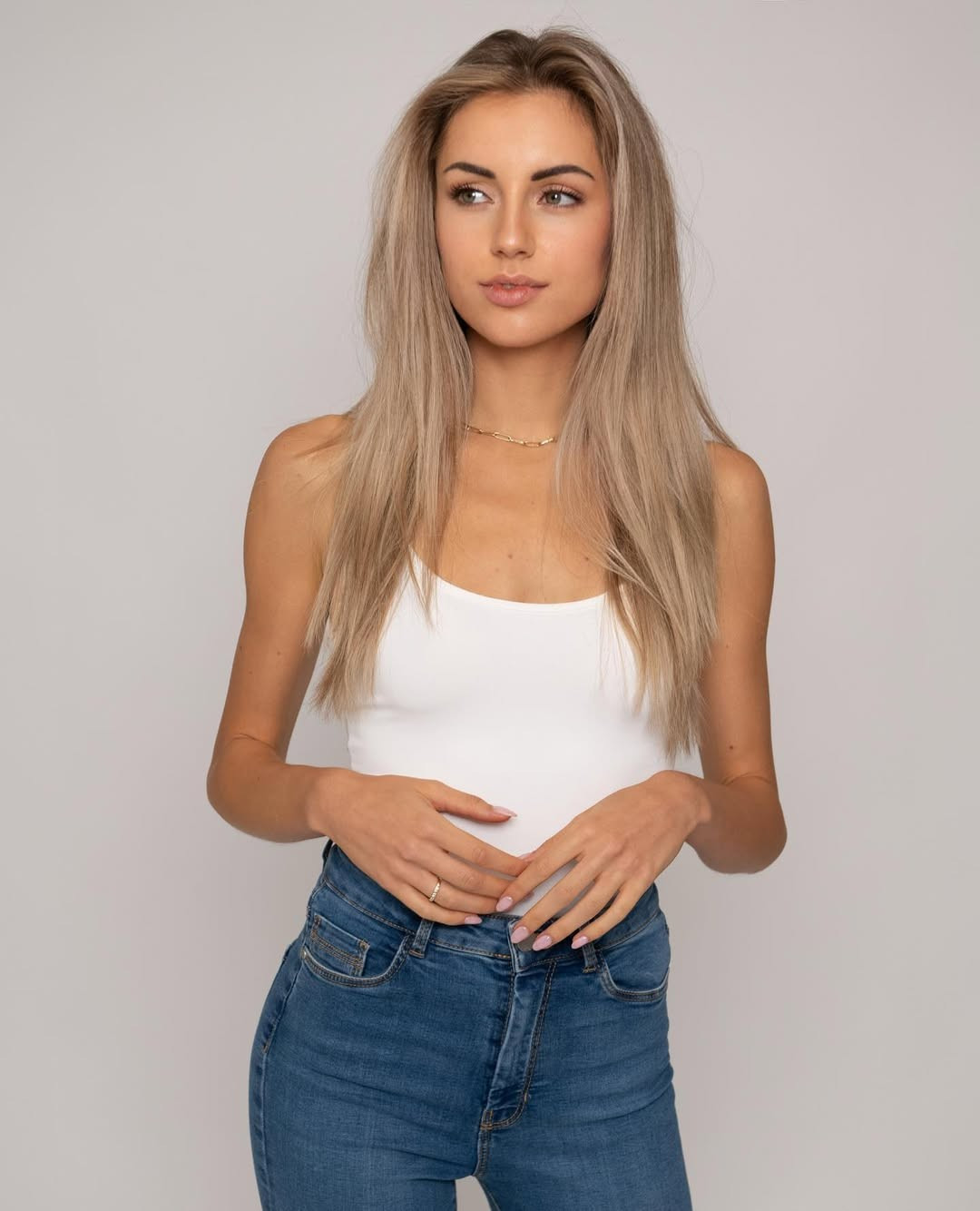 Tân Hoa hậu Bỉ được khen ảnh 19