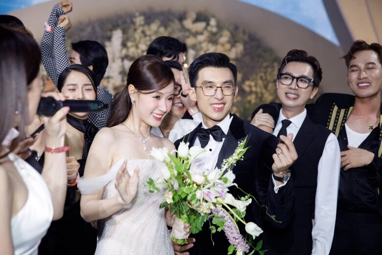 Một năm viên mãn của quý cô tuổi Tỵ - Midu: Bất động sản trải dài, căn nhà nào cũng đẹp sang- Ảnh 2.