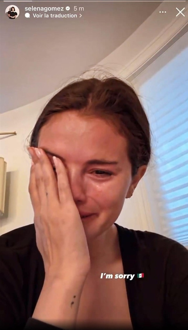 Nhà Trắng phản hồi video khóc lóc của Selena Gomez ảnh 2