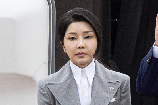 Giải oan cho Đệ nhất phu nhân Hàn Quốc