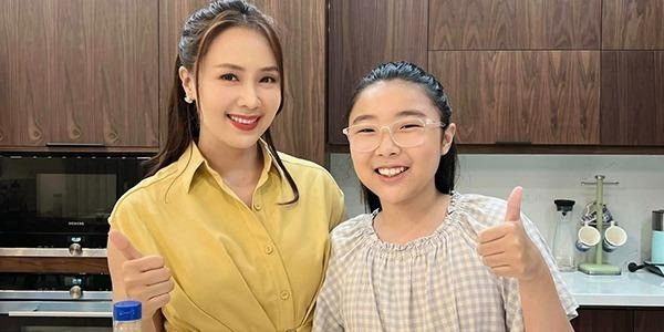 Hồng Diễm hiếm hoi khoe con gái trổ mã 13 tuổi cao vượt mẹ