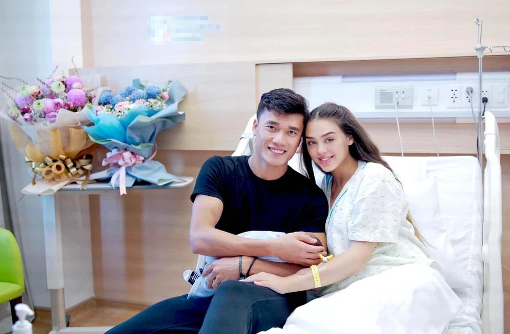 Con trai lai Tây của Bùi Tiến Dũng càng lớn càng yêu sống chuẩn rich kid