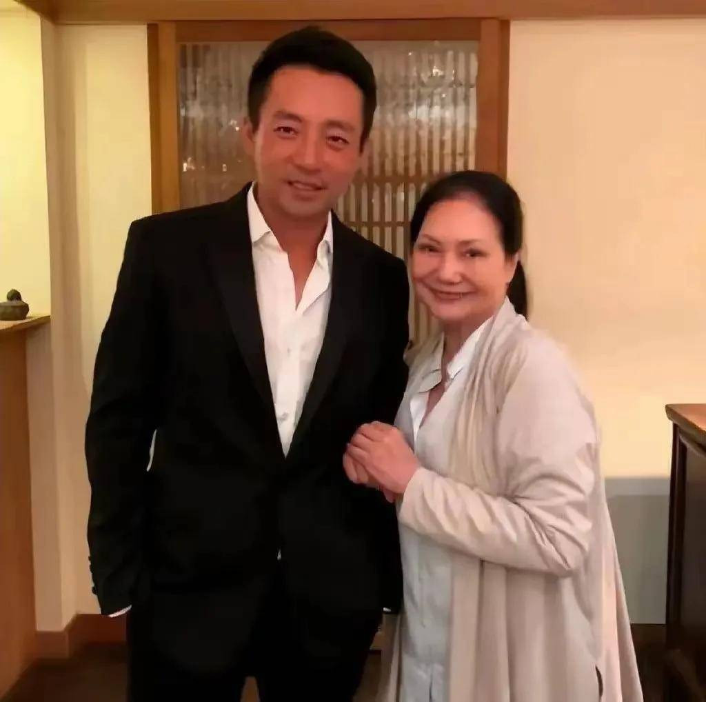 6668b847557746afa723cdd5326f2bba