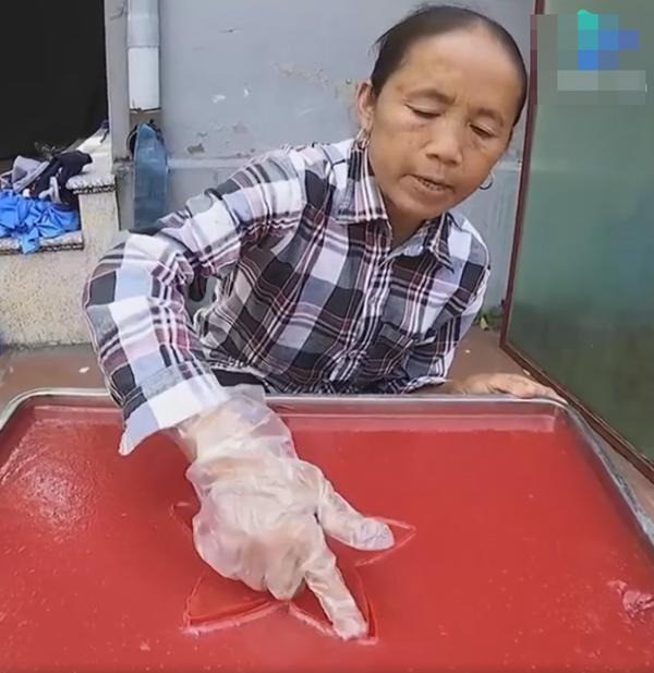 Giật mình diện mạo hiện tại bà Tân Vlog sau 3 năm thẩm mỹ trùng tu nhan sắc