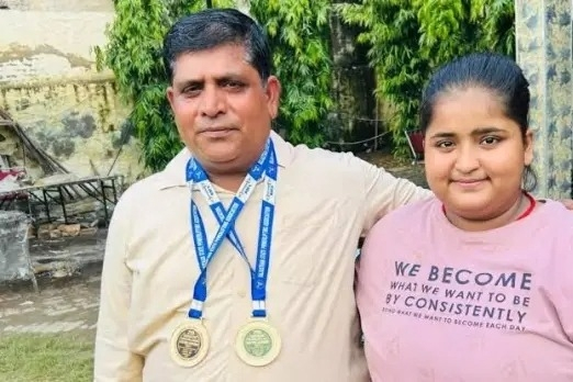 Nữ lực sĩ 17 tuổi tử vong thương tâm vì bị tạ 270kg đè vào cổ