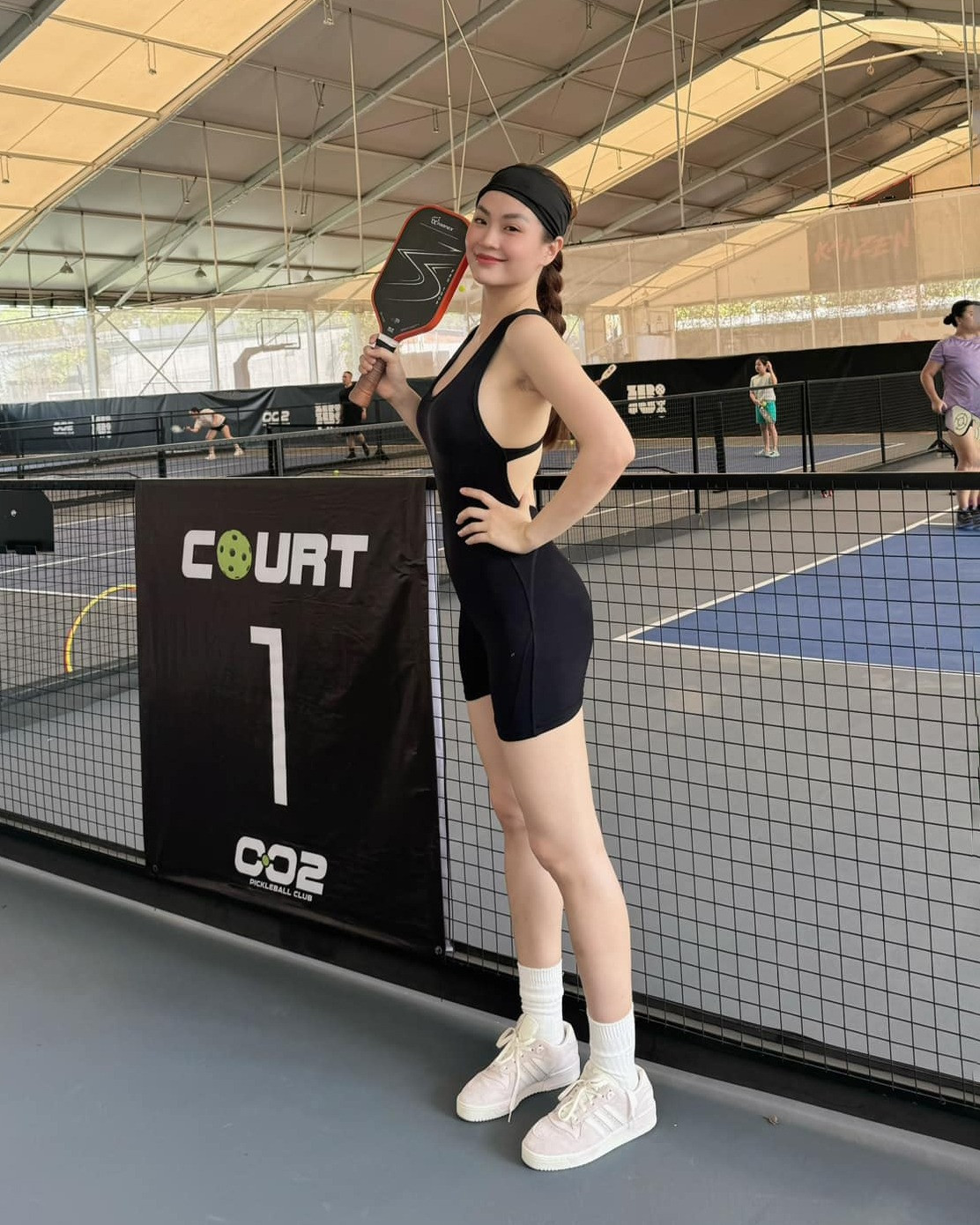 Hà Tăng hạ đo ván nhiều mỹ nhân khi diện đồ Pickleball U40 body vẫn đỉnh chóp