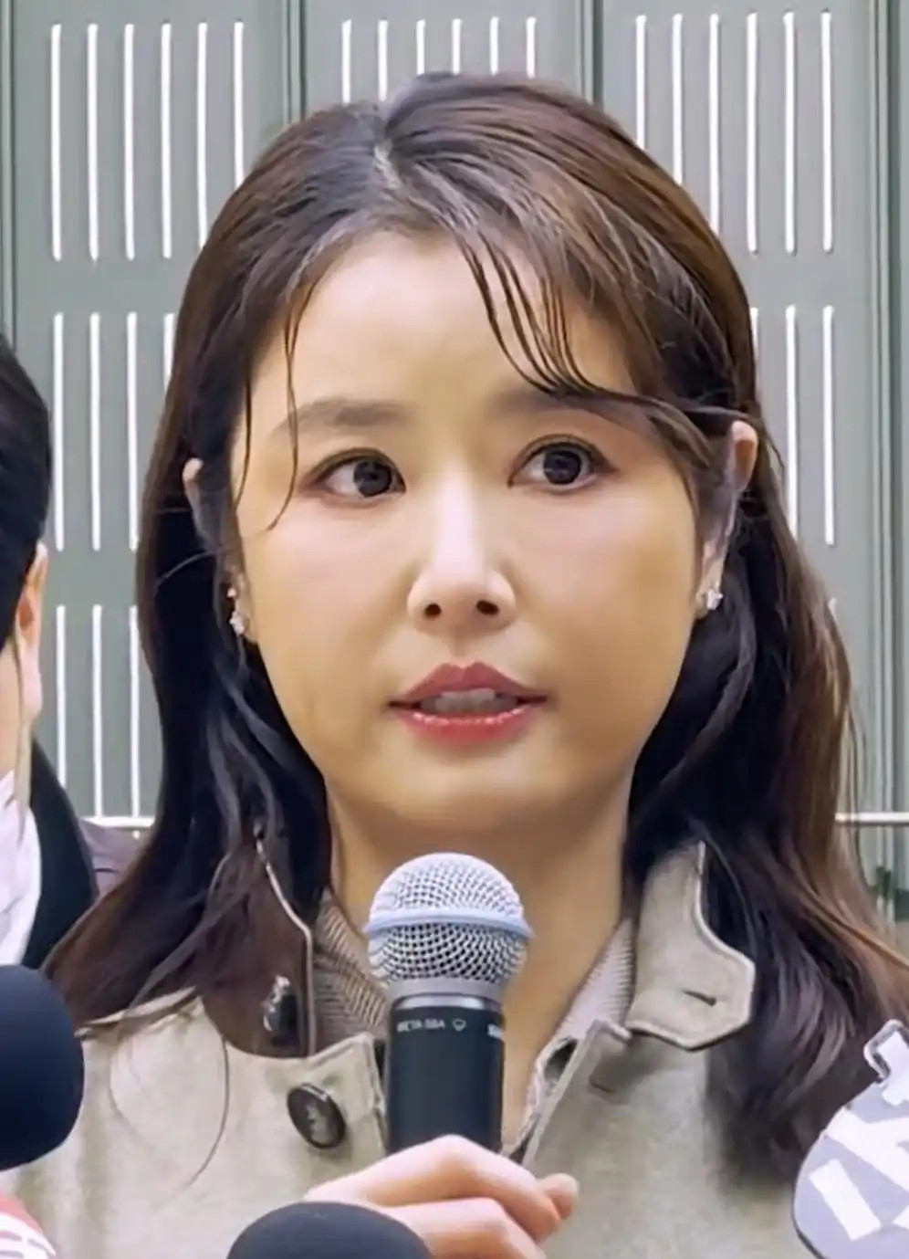 Nhan sắc thật của Lâm Tâm Như ở tuổi 49