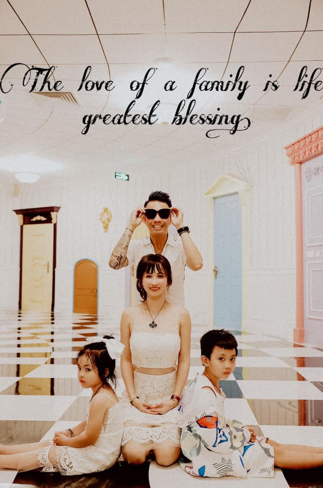 Loạt ảnh nóng bỏng mắt của đại gia Minh Nhựa bên vợ 2 nhìn ngượng chín mặt