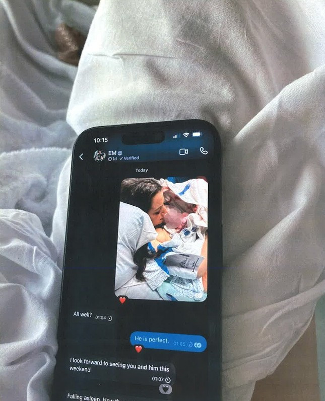 Nữ nhà văn kiện Elon Musk ảnh 3