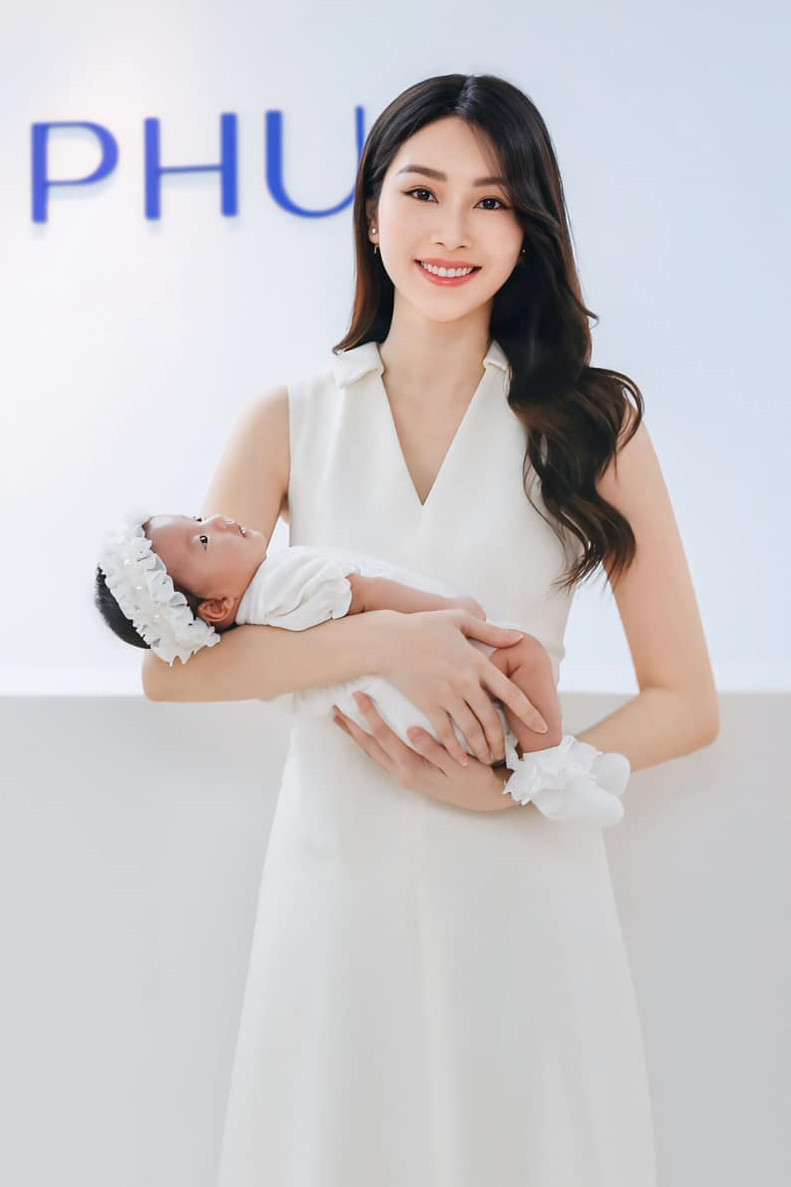 3 con của Hoa hậu Đặng Thu Thảo càng ngắm càng yêu