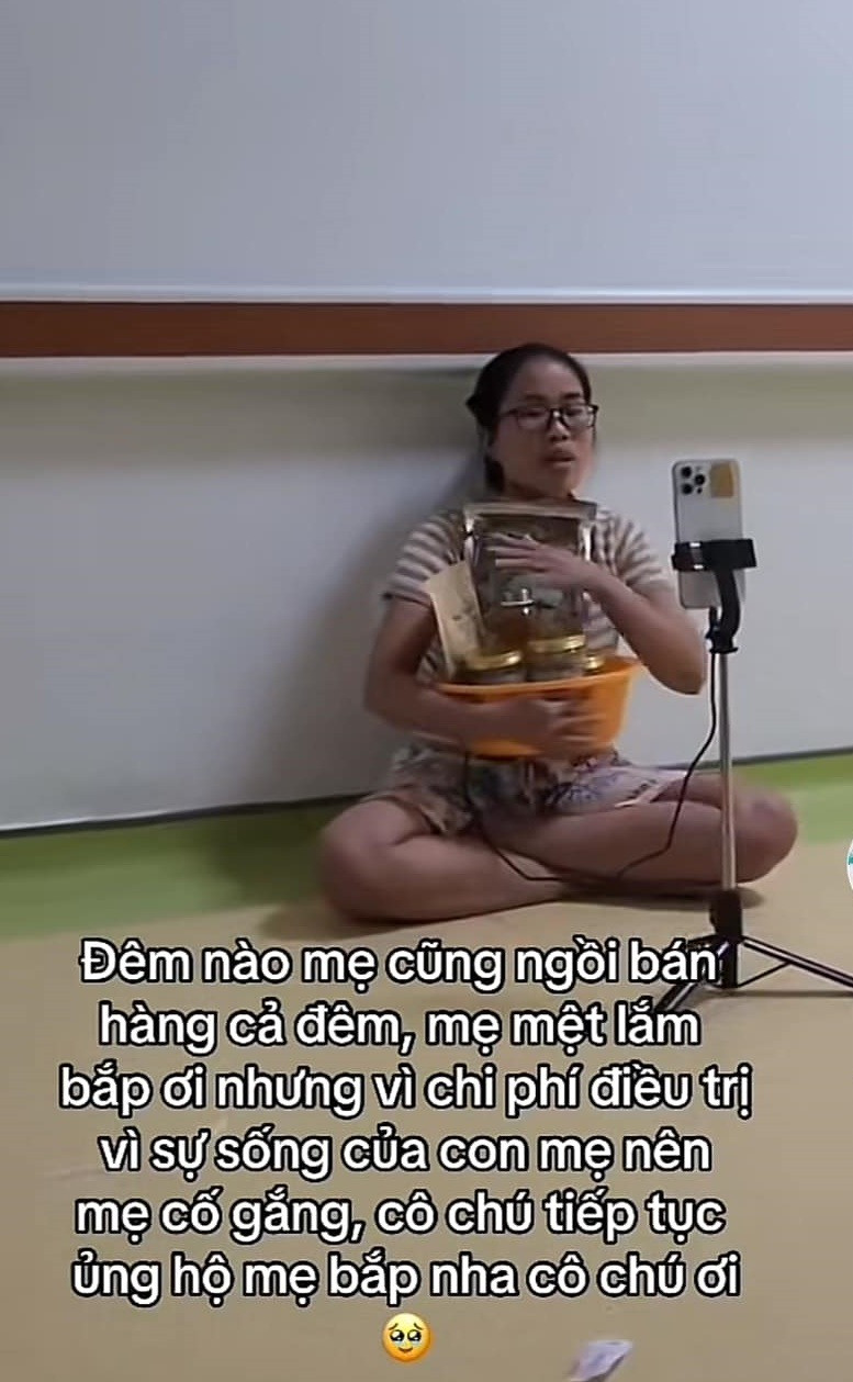 Hé lộ quan hệ đặc biệt của Tiktoker Phạm Thoại và mẹ con bé Bắp