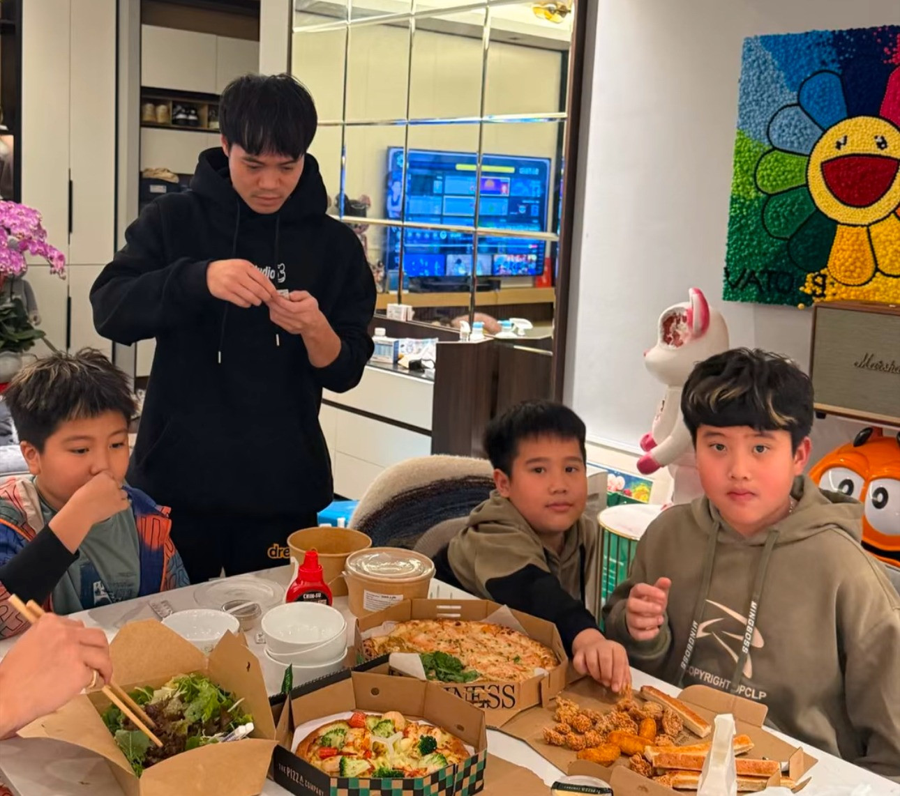 Lộ căn penthouse bạc tỷ giữa lòng Hà Nội của Văn Toàn sau nghi vấn hẹn hò Hòa Minzy