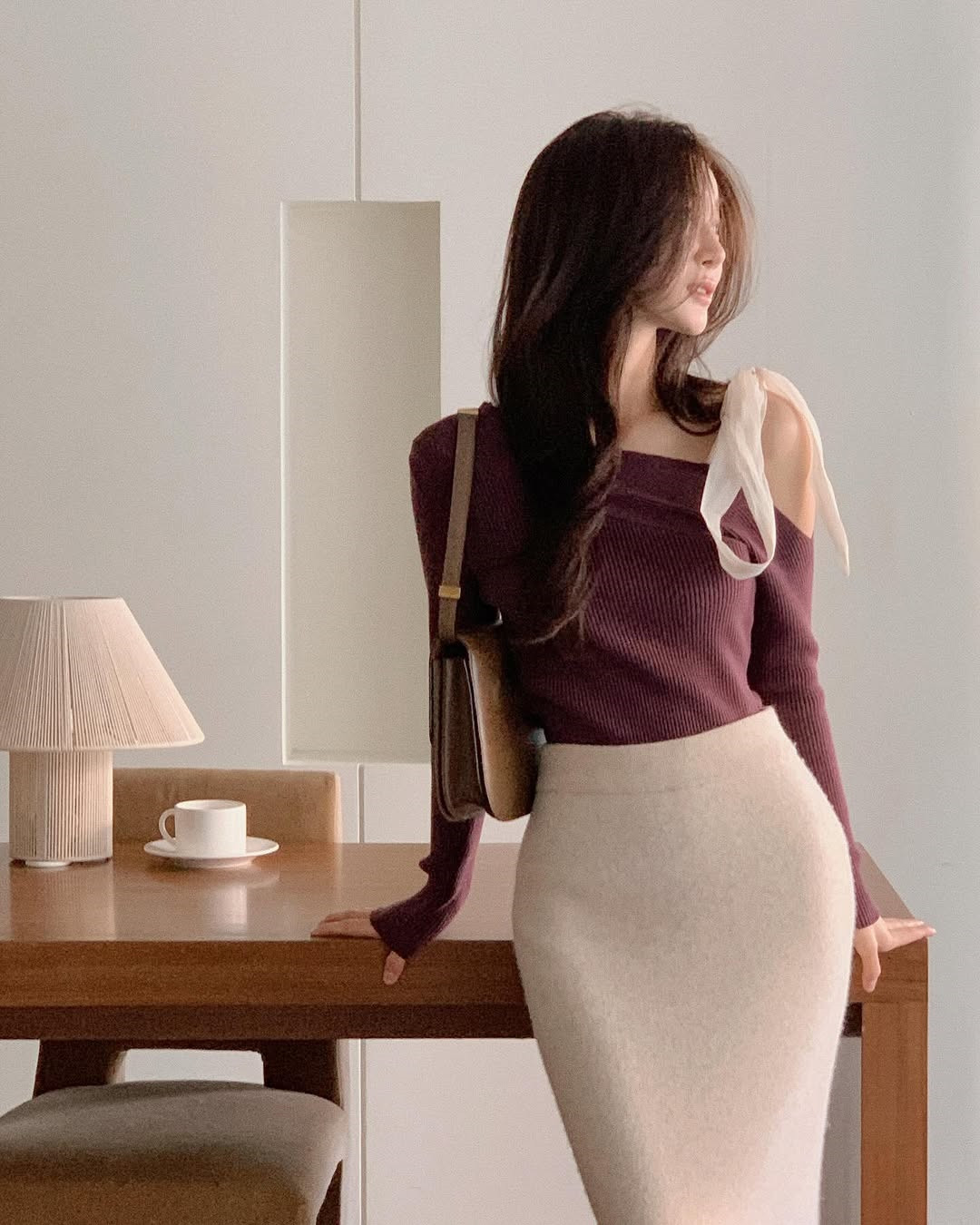 5 mẫu áo gợi cảm cho nàng có vòng 1