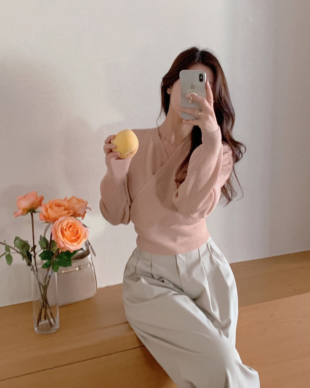 5 mẫu áo gợi cảm cho nàng có vòng 1