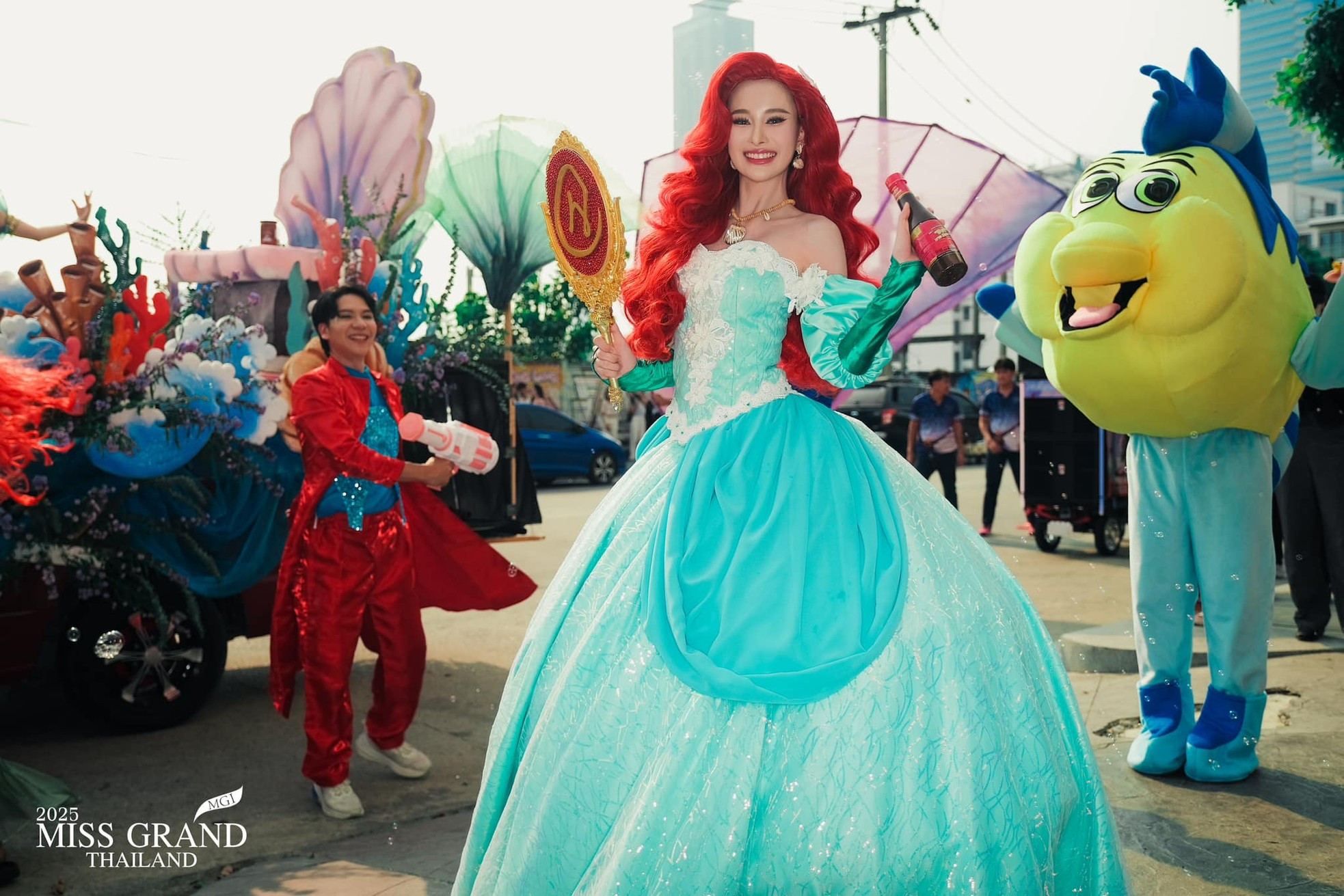 Thí sinh Hoa hậu Hòa bình Thái Lan làm lố ảnh 4