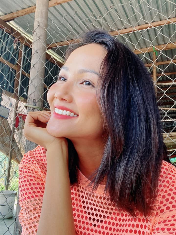 HHen Niê bị nghi dao kéo dù từng khẳng định sẽ không phẫu thuật thẩm mỹ