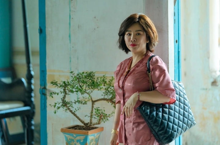 Tạo hình của Kiều Linh trong